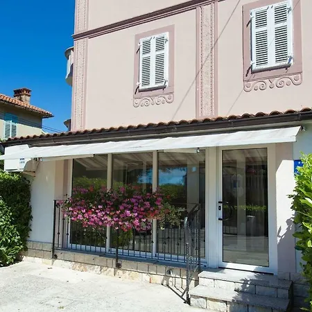 More Apartment Malinska
